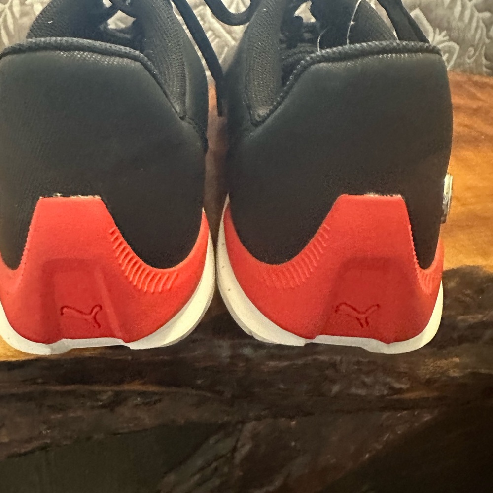 Women's Black Athletic Shoes - Picture 8 of 8